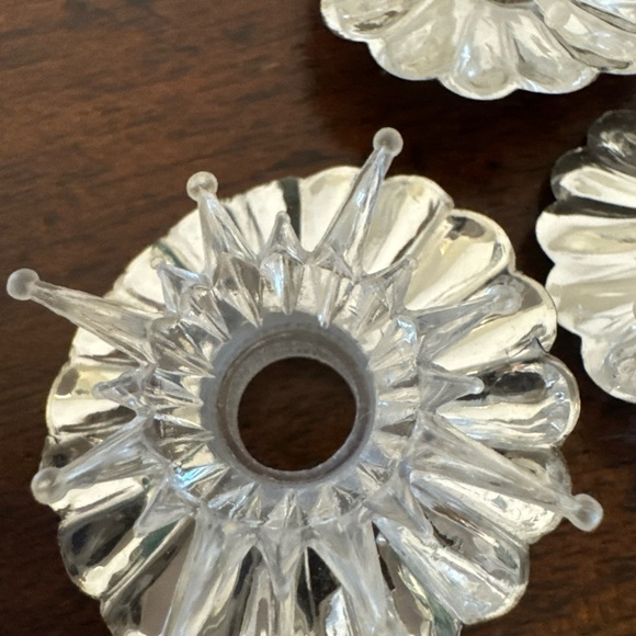 LOT OF 55 Vintage Christmas Light Cover Reflector:Icicles,Flowers Blooms & Star - Picture 6 of 13